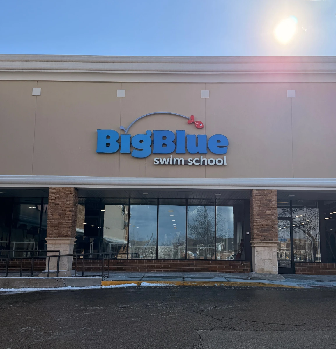 The storefront of Big Blue Swim School in Hoffman Estates, IL