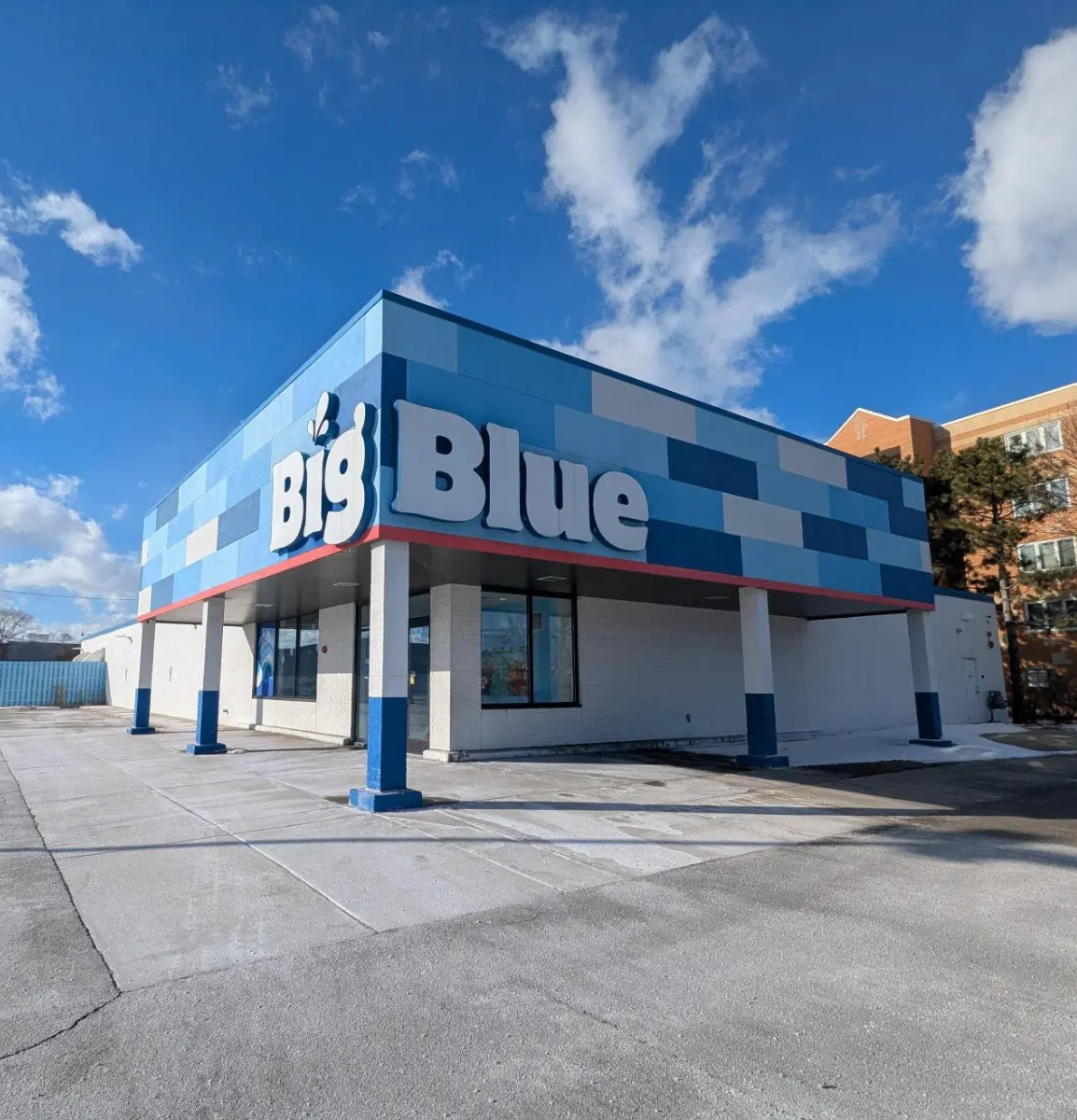Big Blue Swim School in Niles, IL storefront